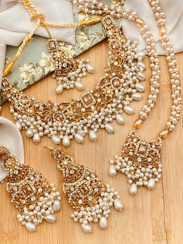 Elevate your style with stunning women’s jewelry  Bridal necklace set 8