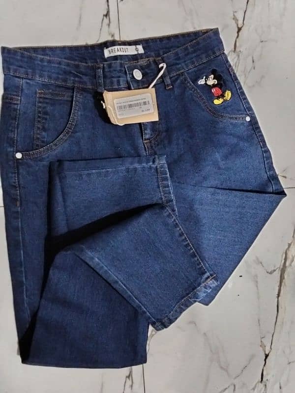 branded jeans in 60% off 1