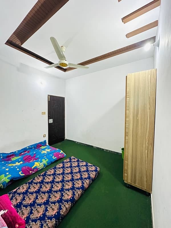 Luxury Rooms Boys Hostel Johar Town 10