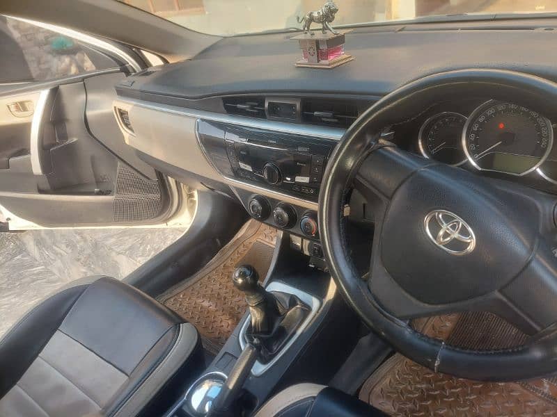 Toyota Corolla GLI 2015 13