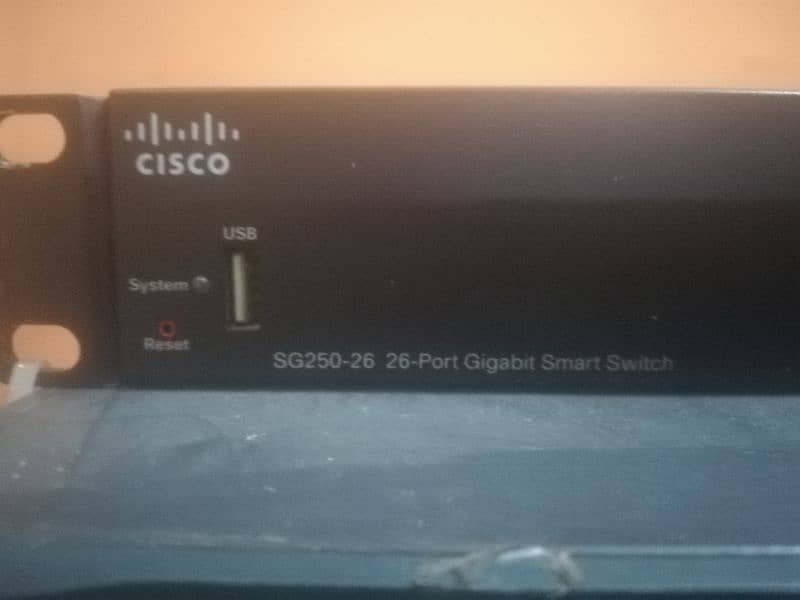 Cisco sg250-26 (26port full giga switch) 3