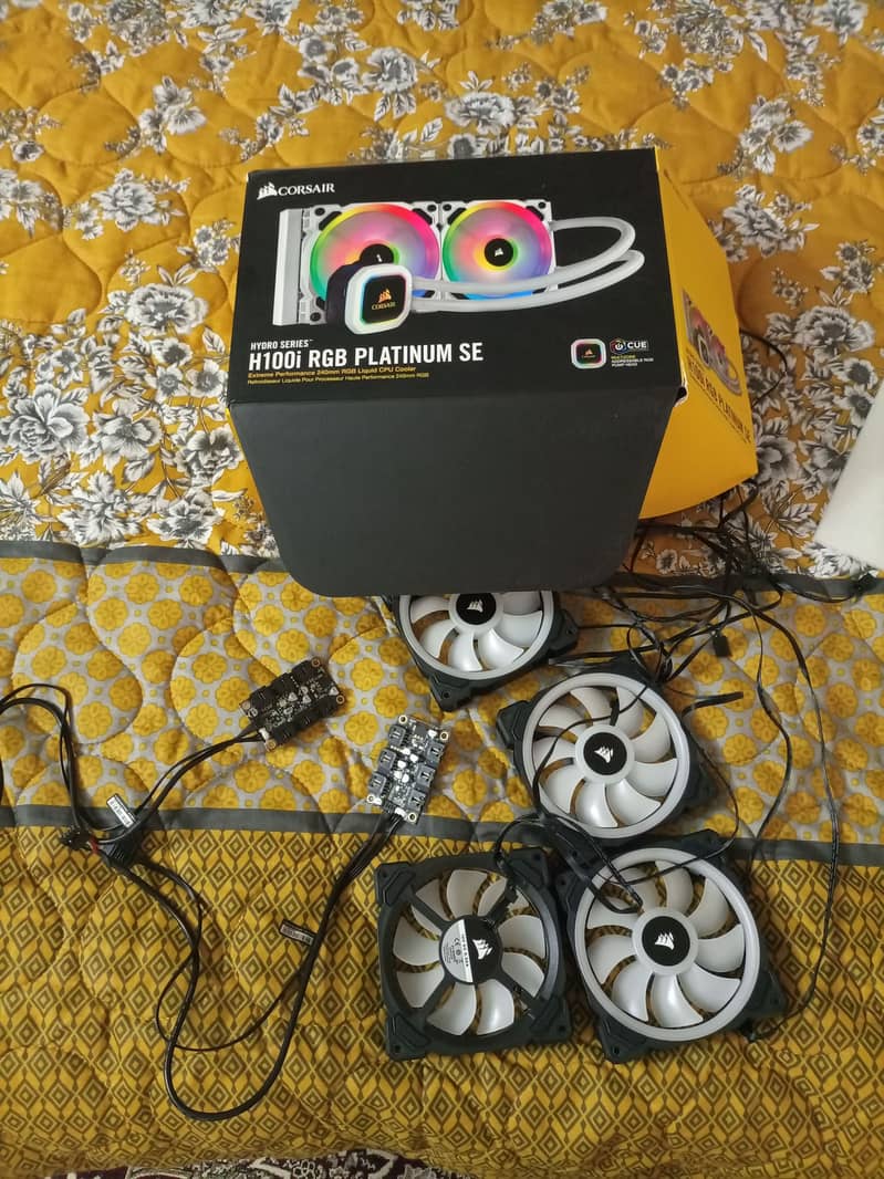 Corsair H100i RGB Paltinum SE - LL120 fans -RM1000X PSU Power supply 6