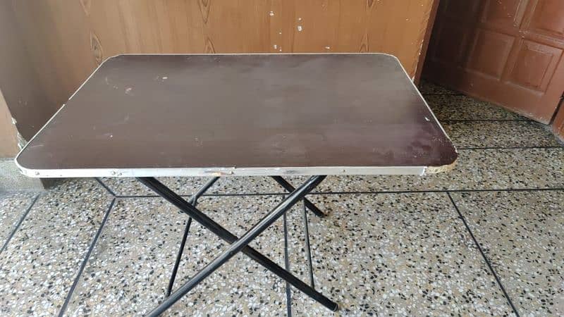 Table For Sale 0