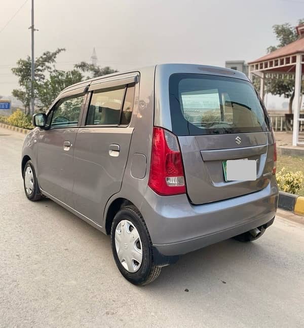 Suzuki Wagon R 2015 12