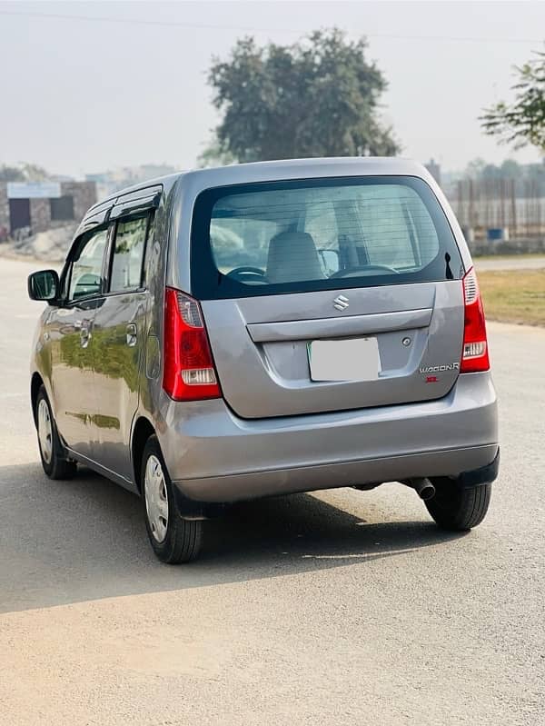 Suzuki Wagon R 2015 13