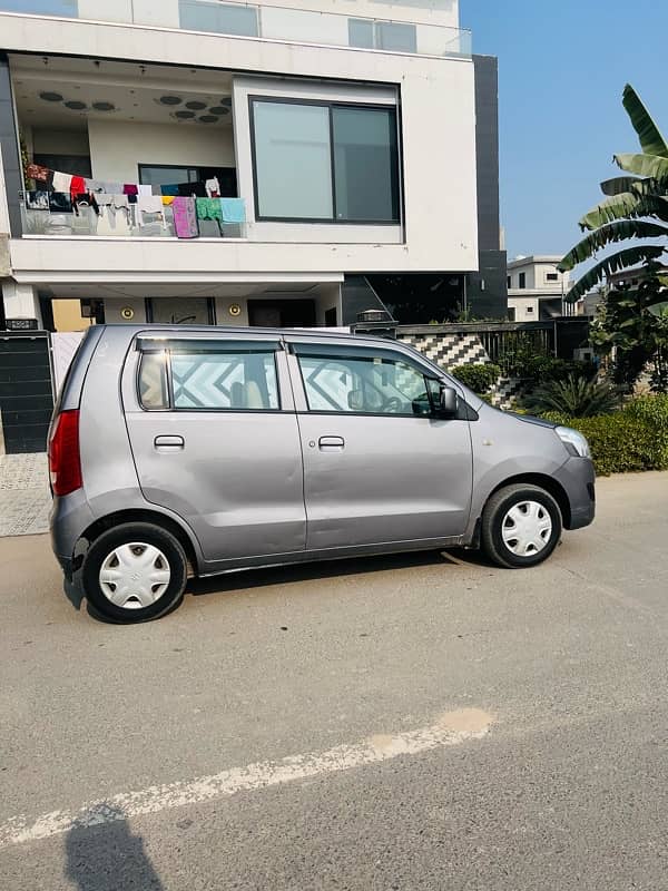 Suzuki Wagon R 2015 17