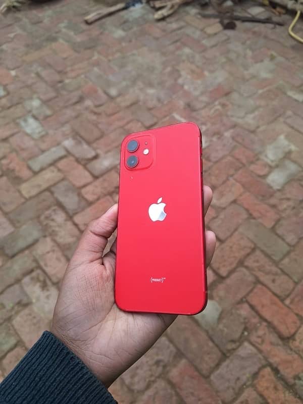 iPhone 12 red colour 10/10condition 0