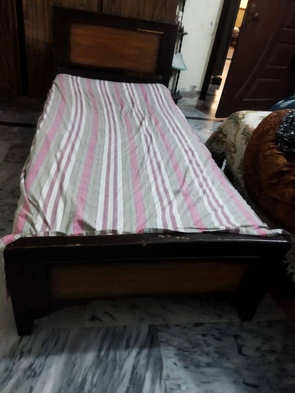 3 single beds with mattress 2