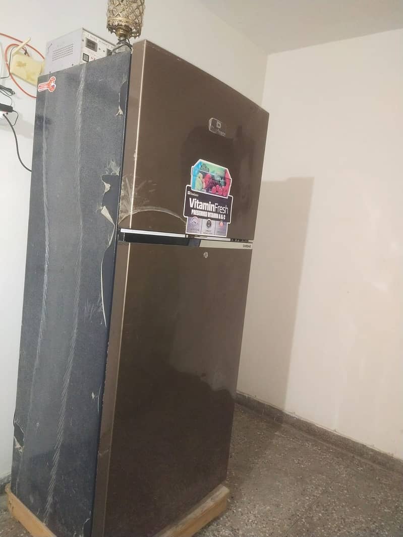 Refrigerator in best condition 4