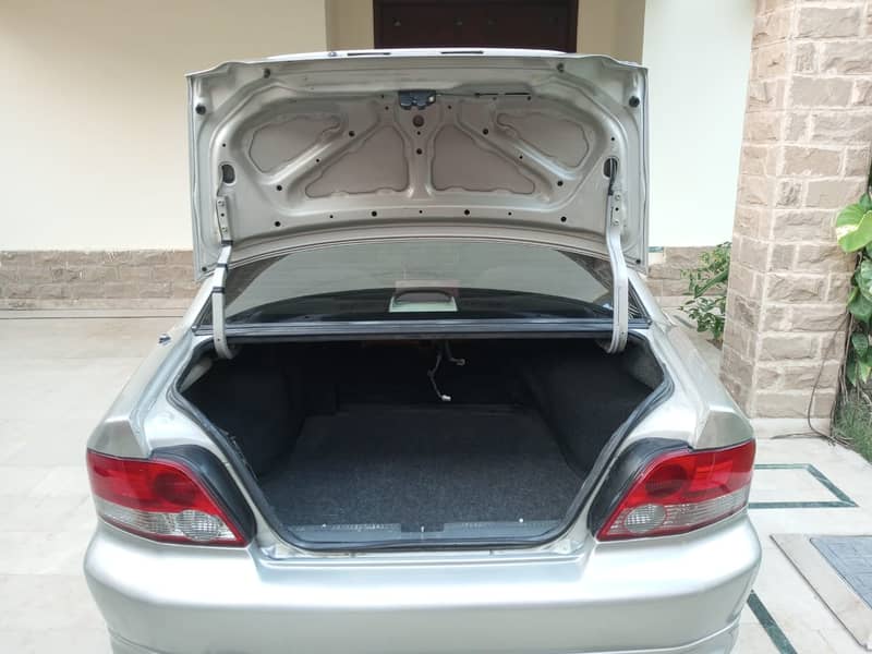 Mitsubishi Galant 2005 Auto/Sunroof Outclass 100% Original in DHA 4