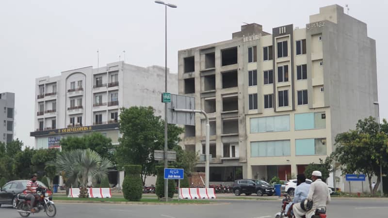 5 MARLA COMMERCIAL ON MAIN BOULEVARD SECTOR E BAHRIA TOWN LAHORE 1