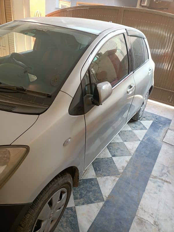 Toyota Vitz 2006 2