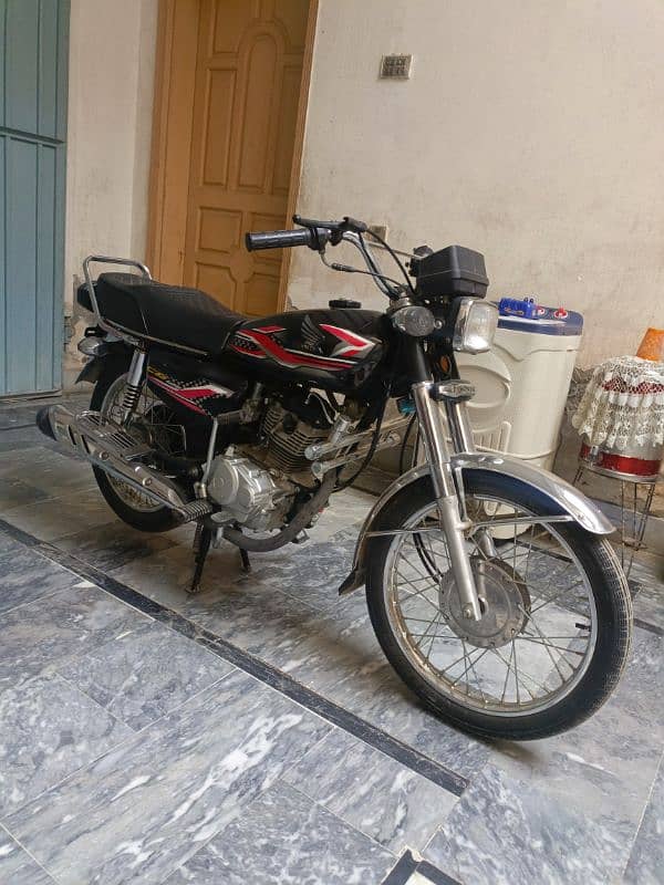 united 125cc 2024 model with double Saman 1