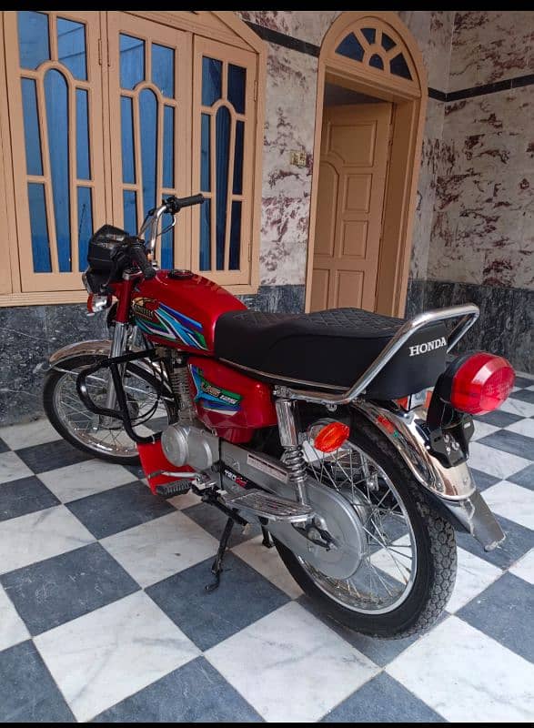 united 125cc 2024 model with double Saman 6