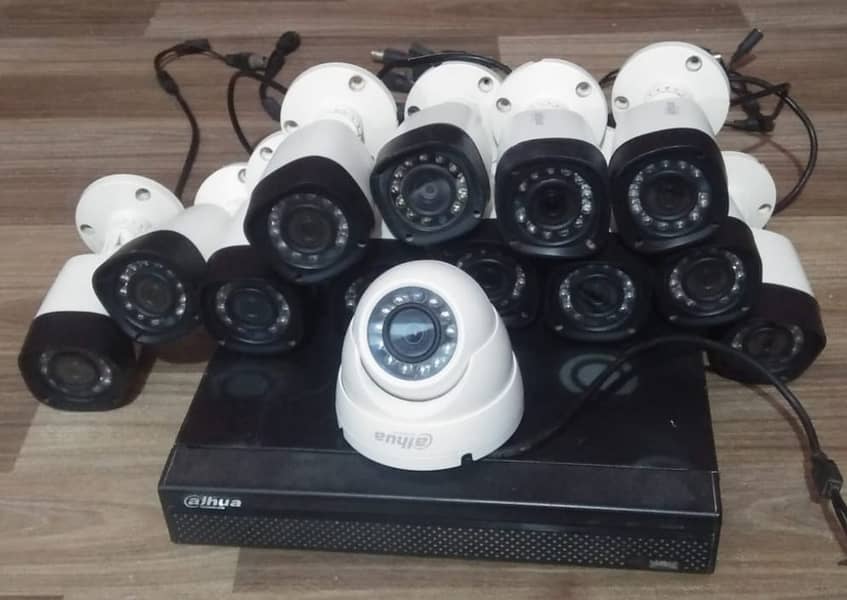 Dahua 8 channel Dvr or 8 bullet camera 0