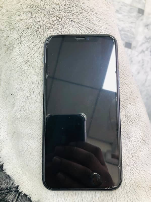 Iphone 11 pro PTA Approved 3