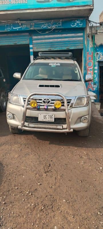 Toyota Hilux Vigo 2011 Model For Sale 0