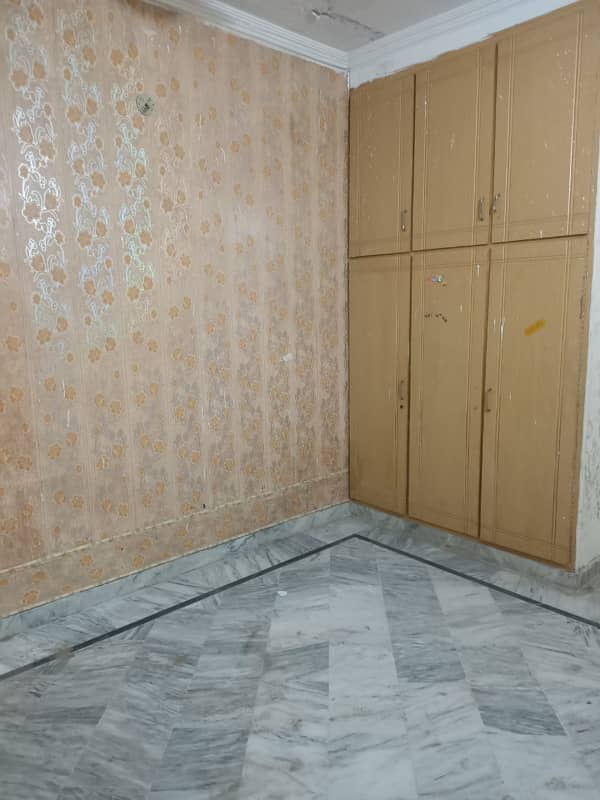 5marla ground floor house available for rent with gas Islamabad 9