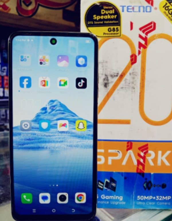 SPARK 20 pro 1