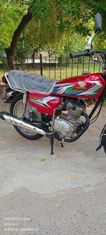 Honda 125 23 model original red color ha 8