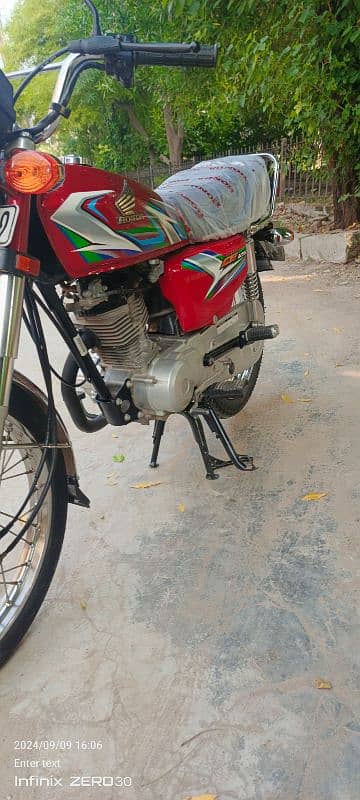 Honda 125 23 model original red color ha 9