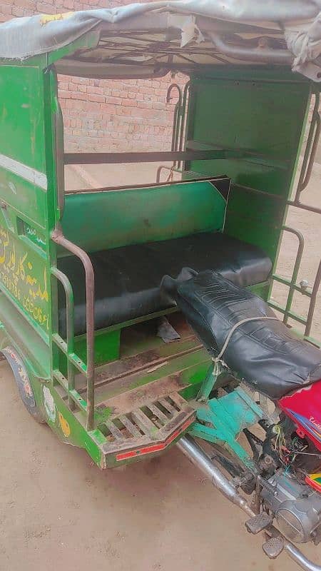 rikshaw in good running condition 100cc 4