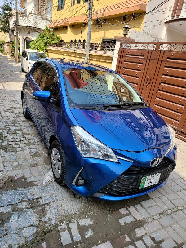 Toyota Vitz 2017 4