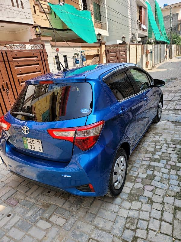 Toyota Vitz 2017 7