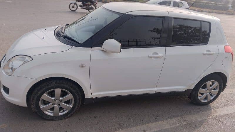 Suzuki Swift 2021 3