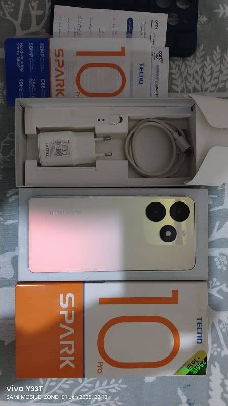 Tecno spark 10 pro/8+256 0