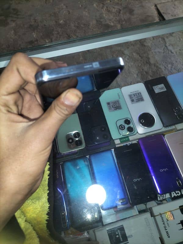 infinix Note 30 10 by 10 condition with box and charger 1