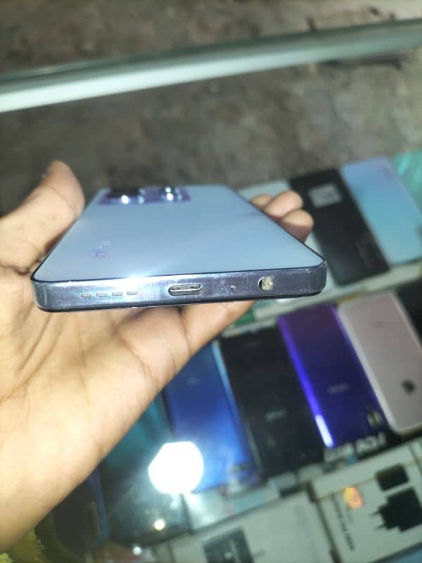 infinix Note 30 10 by 10 condition with box and charger 4