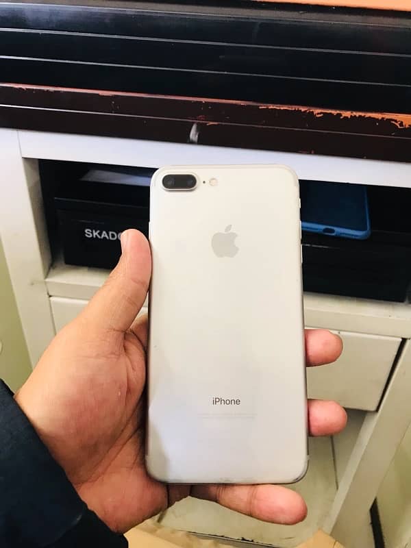 iphone 7plus 128GB pta approve 1