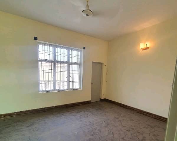 A 1020 Square Feet Flat Is Up For Grabs In DHA Defence 3