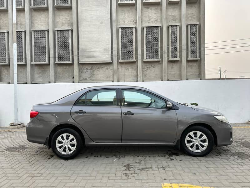 Toyota Corolla GLI 2013 6