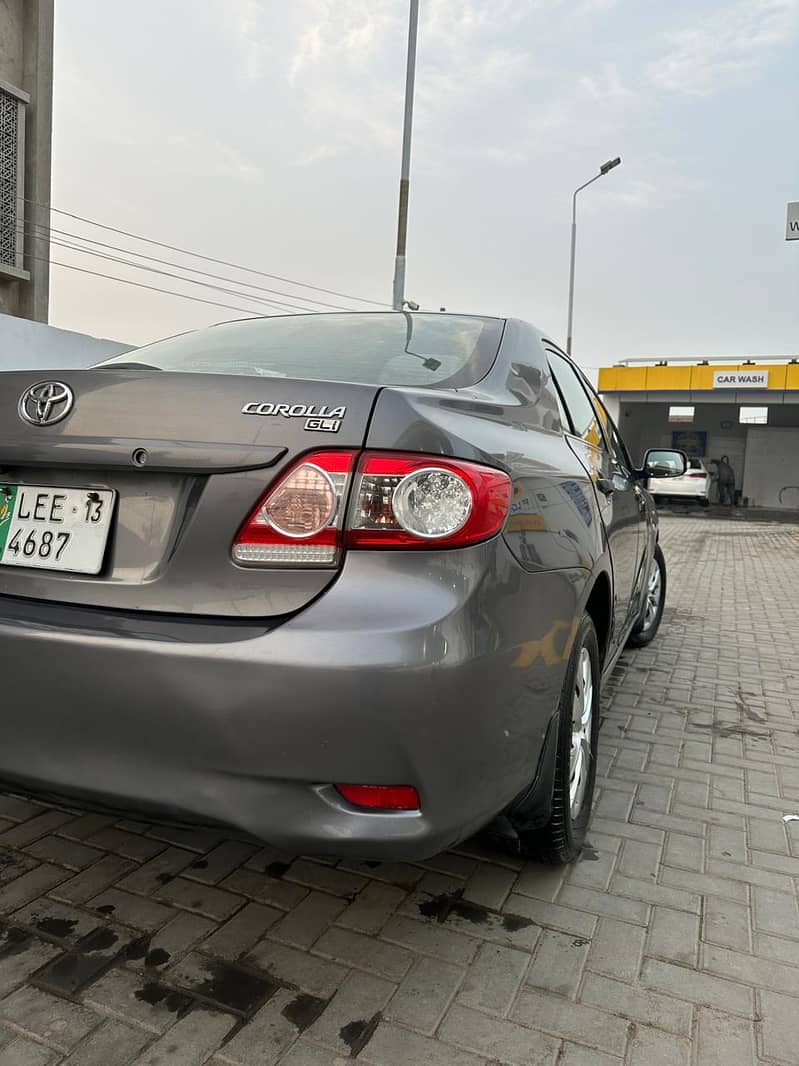 Toyota Corolla GLI 2013 7