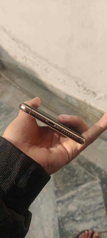 iphone XS Max 3