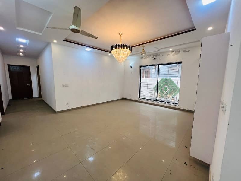 1 Kanal Owner Builder House For Sale In B Block Good Location 40 Feet Road 11