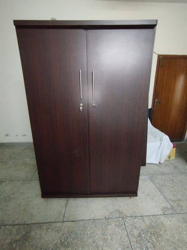 wardrobe like new 0