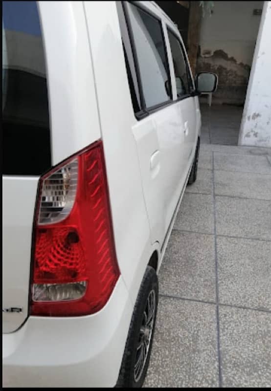 Suzuki Wagon R 2018 3