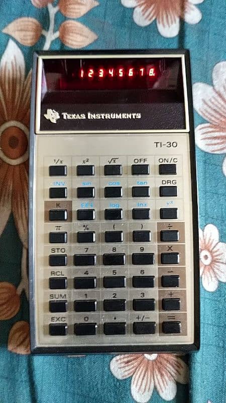 vintage calculator commodore-texas-sinclair-casio-canon 3