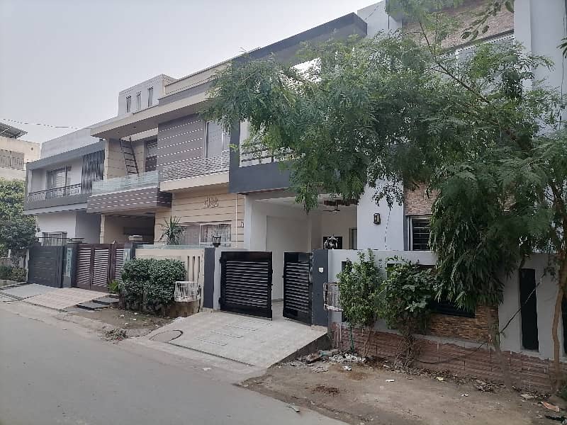 In State Life Phase 1 - Block A Extension House For rent Sized 5 Marla 3