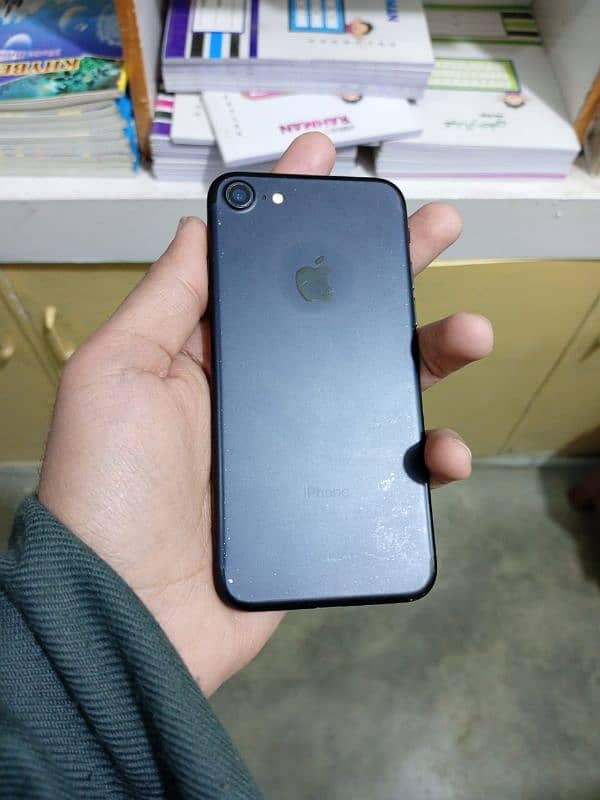 iphone 7 128 GB Official PTA approved 4