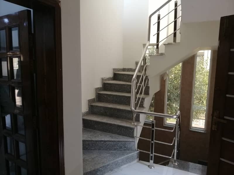 Ten Marla Beautiful House For Rent Near Imtiaz Store And Eiffel Tower In Sector E Bahria Town Lahore 6