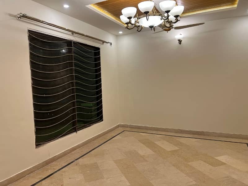 10 Marla Upper Portion For rent In G-13 5