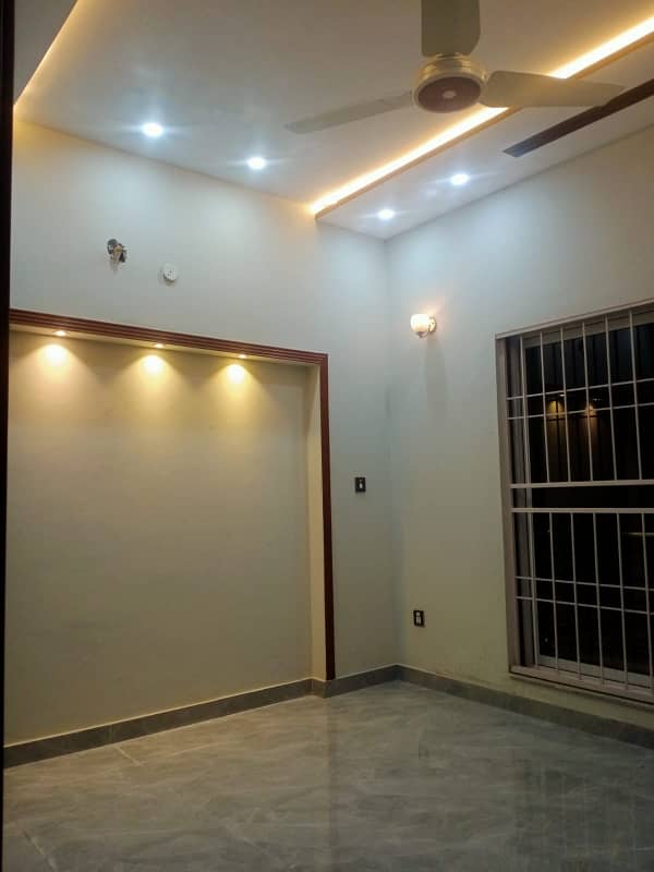 Five Marla Beautiful Upper Portion For Rent In Sector D Bahria Town Lahore 0