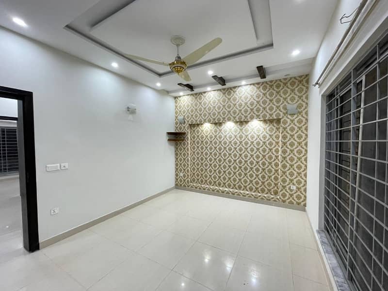 5 Marla House For Rent Is Available In State Life Phase 1 - Block E 4