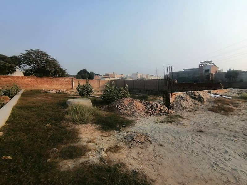 197 Marla Commercial Plot Is Available For Sale On Bosan Road Mehmood Kot Metro Station Multan 12