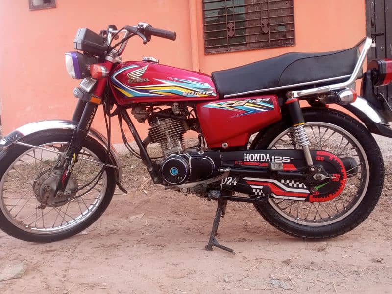 Honda 125 model 18 Punjab no location bhara kahu Islamabad 1