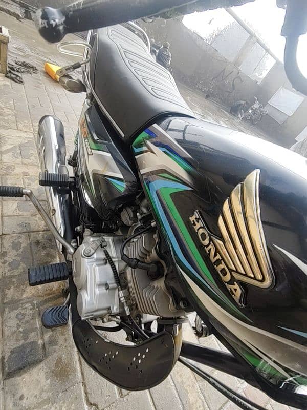 Honda 125 Sale Brand New Condition 3